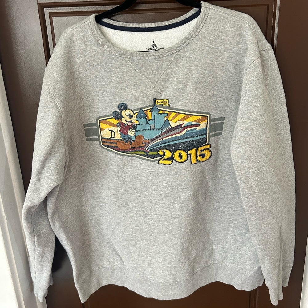 Disneyland Walt Disney Parks Light Gray Mickey Mouse 2015 Crewneck Monorail XL